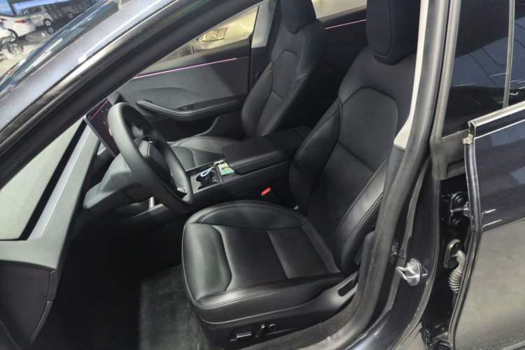 Used Tesla Model 3 2025 Rear-Wheel-Drive Version