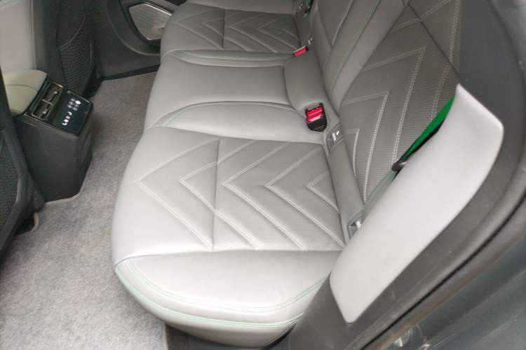 Used Zeekr 001 2022 Ultra-Long Range Dual-Motor YOU Version