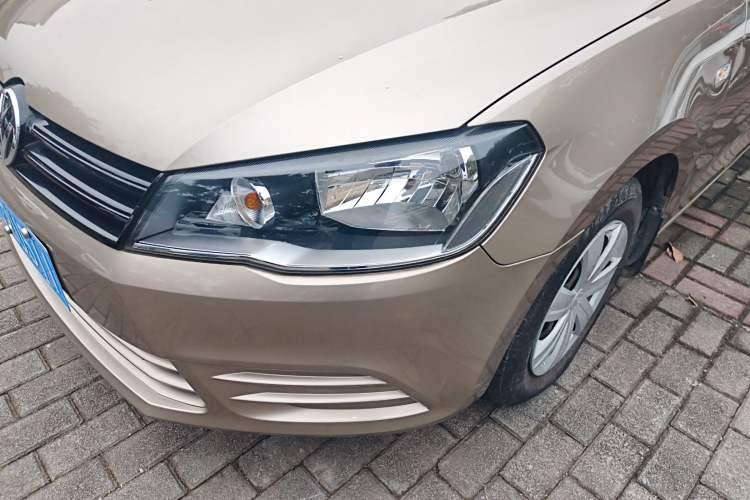 Used Volkswagen Jetta 2015 Zhuihui Edition 1.4L Manual Fashion Model

