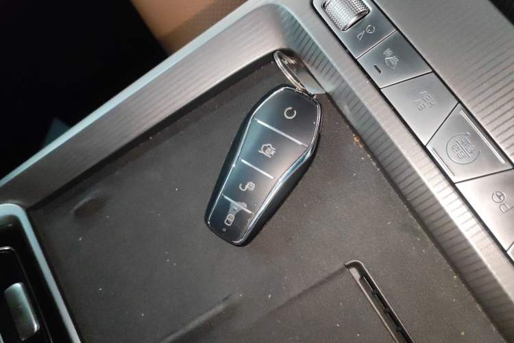 Used BYD Han L 2025 DM-p Four-Wheel-Drive LiDAR Flagship Model
