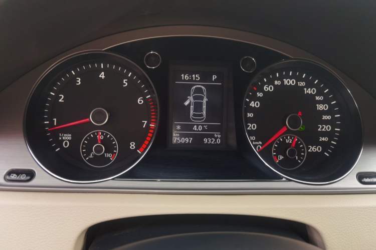 Used Volkswagen Magotan 2015 1.8TSI Advanced Model
