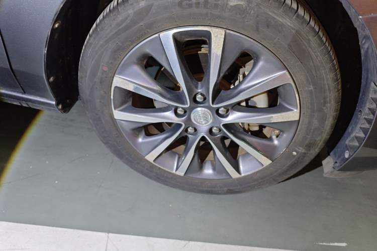 Used Buick GL6 2018 18T 6-Seater Prestige Model
