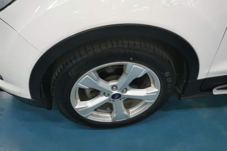 Used Ford Kuga 2017 EcoBoost 180 Two-Wheel-Drive Elite Trim