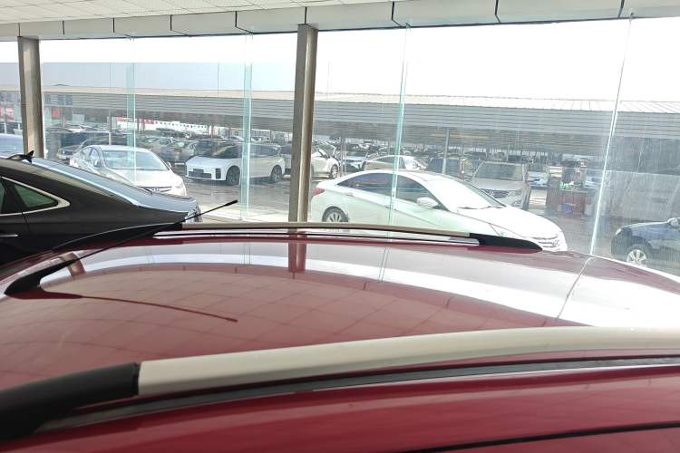 Used Baojun 310 2016 1.2L manual Comfort trim level
