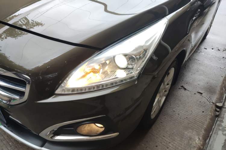 Used Peugeot 3008 2013 2.0L Manual Classic Edition

