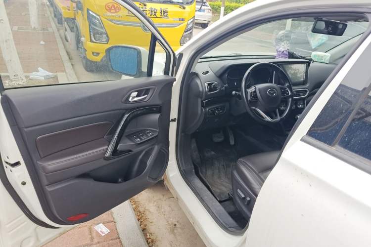 Used GAC Trumpchi GS4 2019 270T Automatic Two-Wheel Drive Luxury Smart Connectivity Model Driver Seat