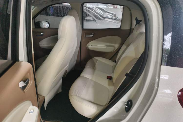 Used Wuling Hongguang MINIEV 2025 Four-Door Version Advanced Edition Left Rear Seat