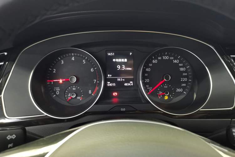 Used Volkswagen Magotan 2017 330TSI DSG Luxury Model Instrument Cluster