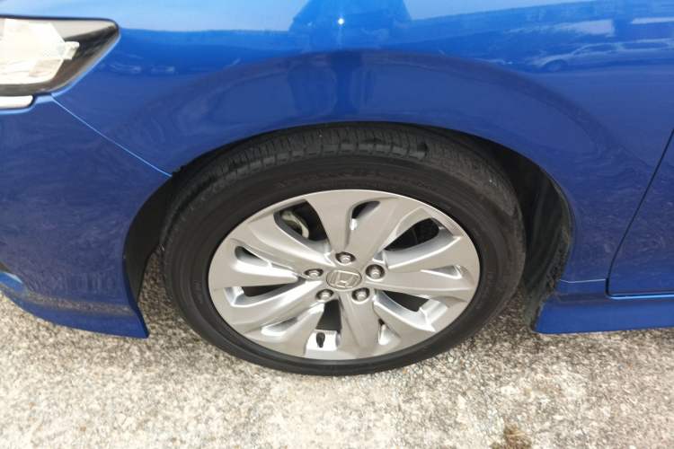 Used Honda Jade 2017 1.8L automatic Comfort version 5 seats
