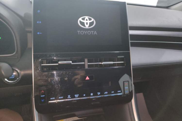 Used Toyota Avalon 2022 2.0L Luxury Edition