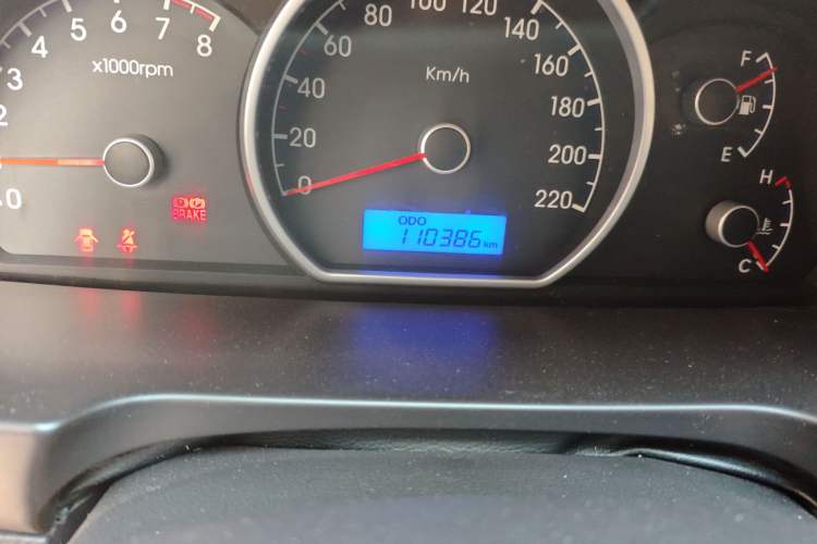 Used Hyundai Celesta 2011 1.6L Manual Comfort Edition