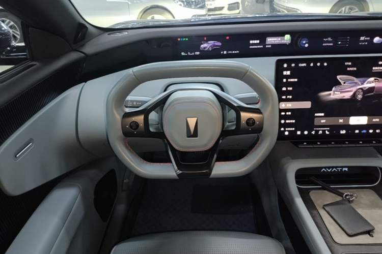 Used Avatr 12 2023 700 Three-Laser Rear-Wheel Drive Luxury Edition Steering Wheel