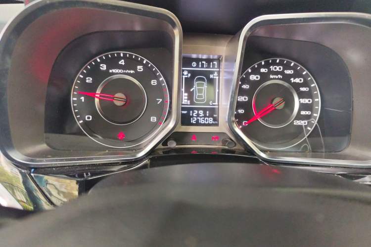 Used Zotye Domy X5 2015 1.5T Manual Luxury Version China IV Standard Odometer Close Up