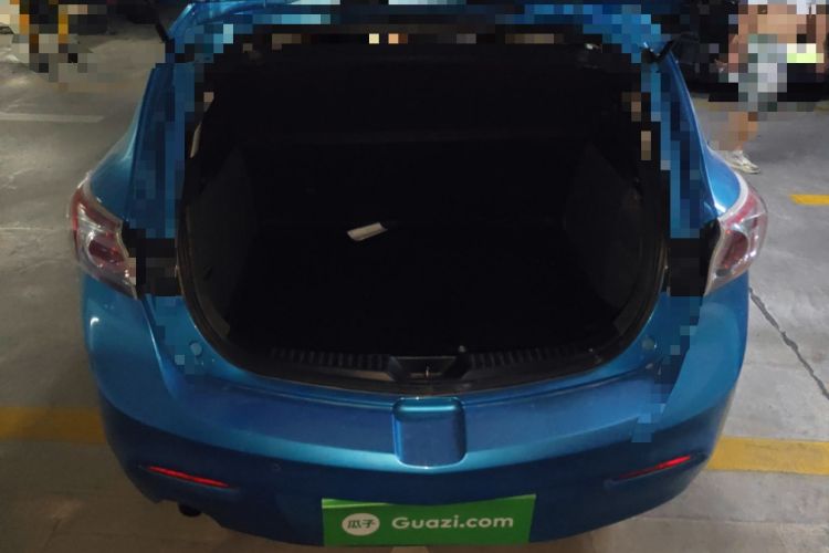 Used Mazda 3 2013 Hatchback 1.6L Automatic Elite Model Trunk