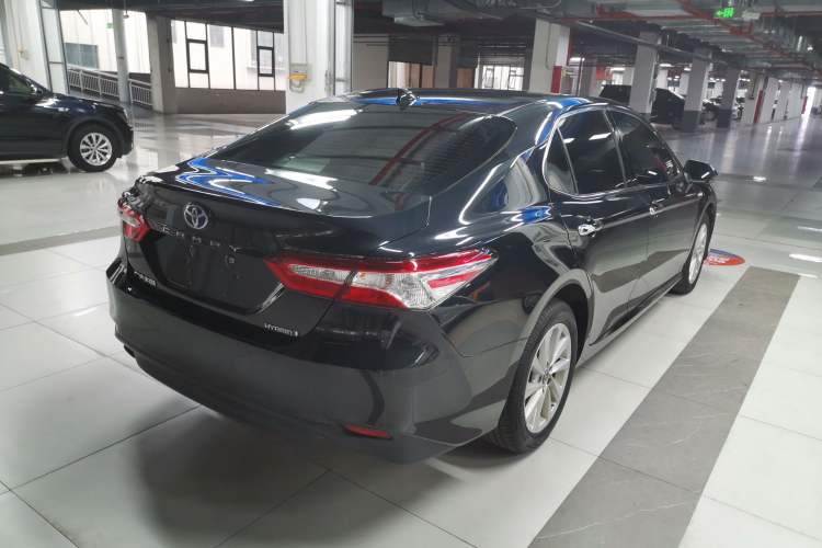 Used Toyota Camry 2021 Dual-Motor 2.5 HGVP Leading Edition
