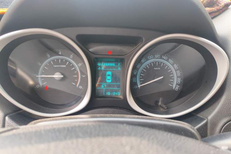 Used GAC Trumpchi GS5 2012 2.0L Manual Two-Wheel Drive Comfort Edition Instrument Cluster