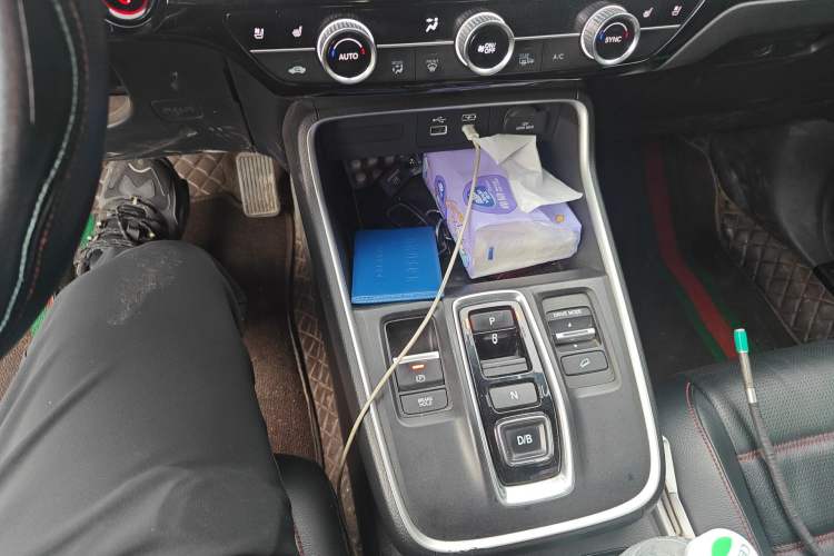 Used Honda CR-V 2023 2.0L eHEV Two-Wheel Drive Smart Brilliance Edition Gear Lever