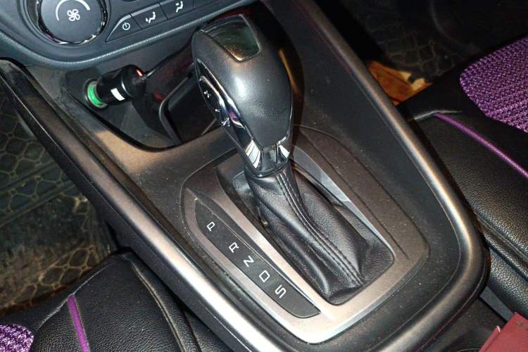 Used Ford Escort 2015 1.5L Automatic Fashion Model Gear Lever