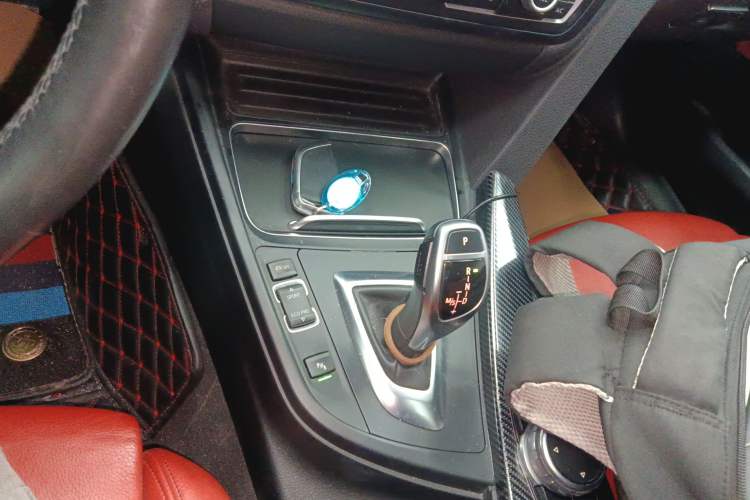 Used BMW 3 Series GT 2016 328i Design Package Model Gear Lever