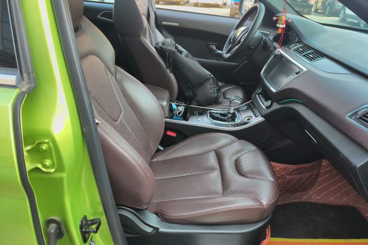 Used Land X7 2015 2.0T Panoramic Prestige Edition