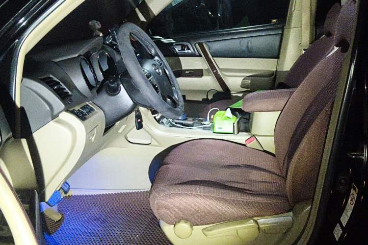 Used Toyota Highlander 2012 2.7L 2WD 5-Seater Elite Edition Left Front Seat