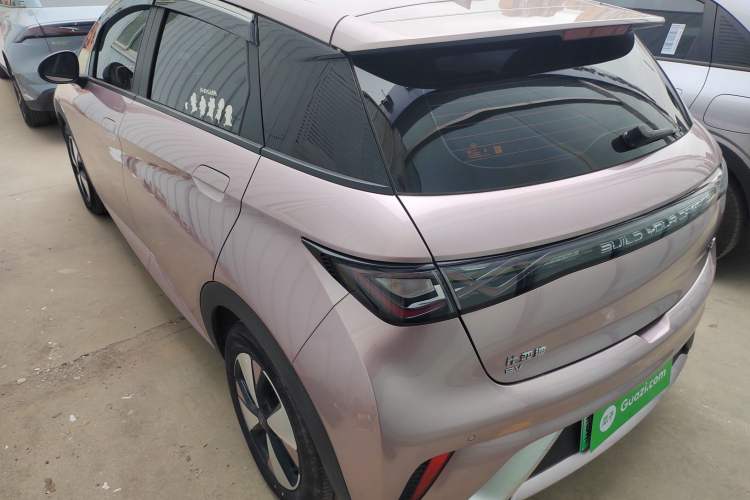 Used BYD Dolphin 2023 420 km Fashion Edition Exterior 2