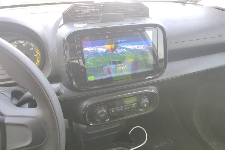 Used Roewe Clever 2021 302 km New Four-Seater Super-Efficient Version