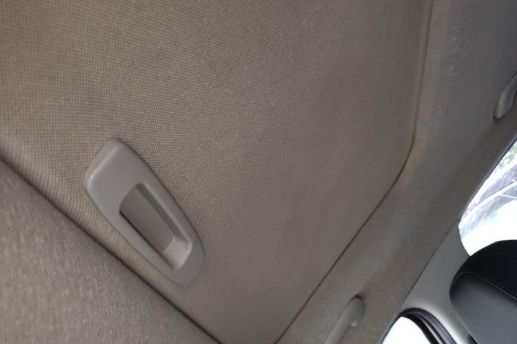 Used Hyundai Elantra 2021 1.5L CVT GLX Elite Edition Headliner