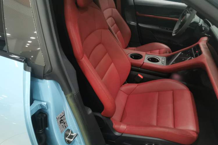 Used Porsche Taycan 2022-Year Updated Taycan
