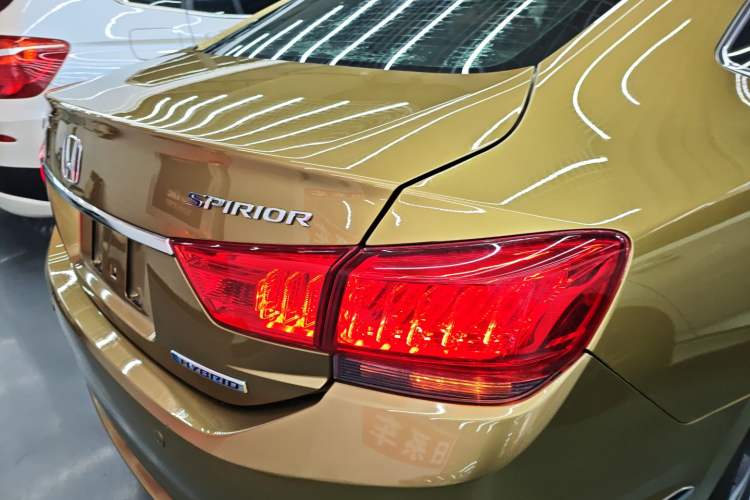 Used Honda Spirior 2017 Hybrid 2.0L Pure Edition
