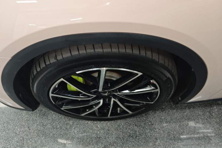 Used ARCFOX Alpha S5 2024 708MAX 200kW