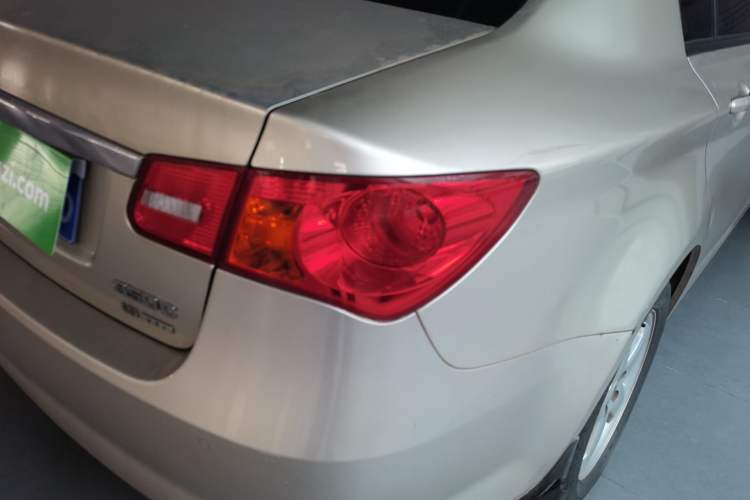 Used Roewe 350 2013 350C 1.5L Automatic Xunyue Edition
