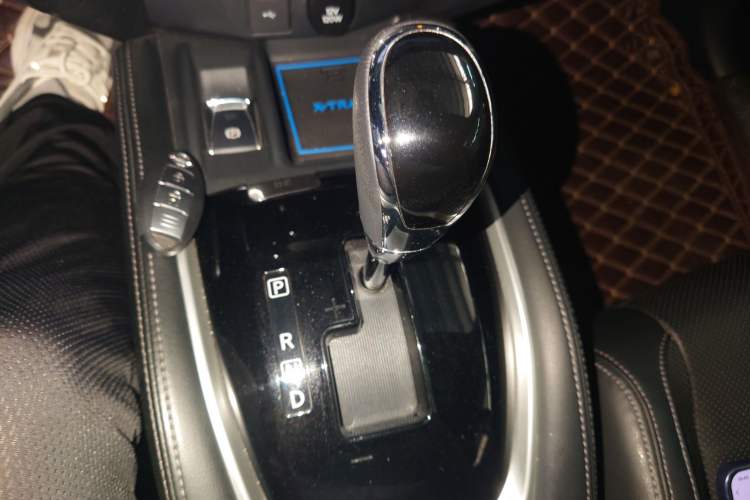 Used Nissan X-Trail 2019 2.0L CVT Smart Connect Comfort Edition 2WD