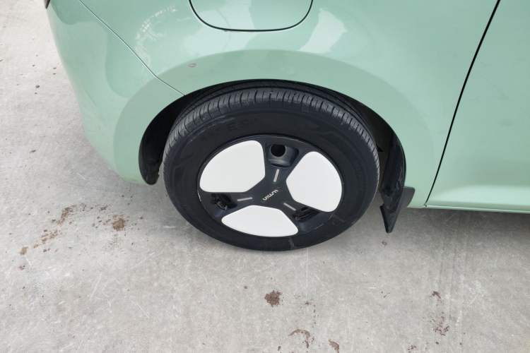 Used CHANGAN NEVO Lumin 2022 210km Sweet Edition Left Front Wheel Hub