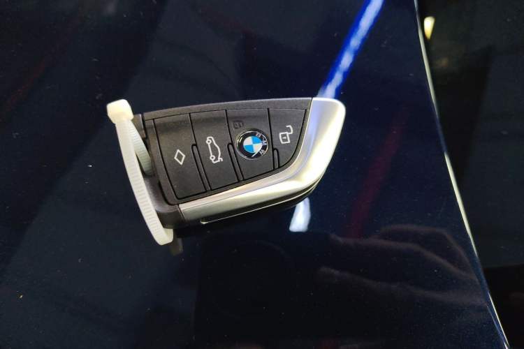 Used BMW 3 Series 2025 330Li M Sport Shadowline Package
