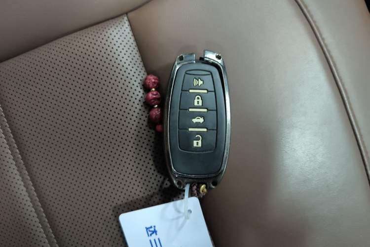 Used Haval H8 2017 2.0T Gasoline 4x4 Smart Enjoyment Version
