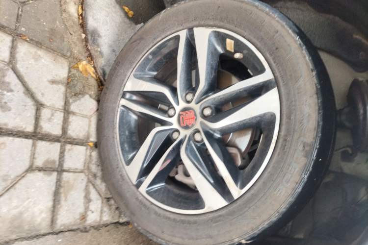 Used BYD Tang New Energy 2015 2.0T Four-Wheel-Drive Flagship Model