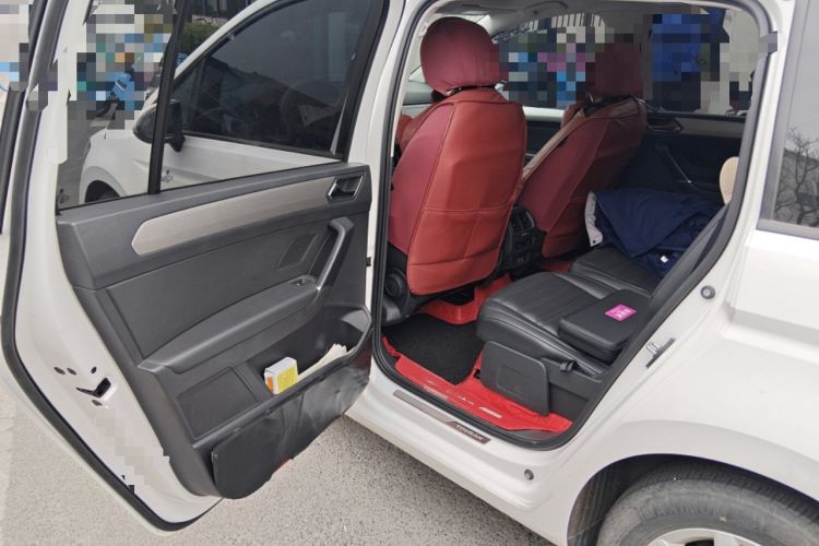 Used Volkswagen Touran 2018 Volkswagen Touran L 280TSI DSG Comfort Edition 7 Seats China V Emission Standard Left Rear Seat