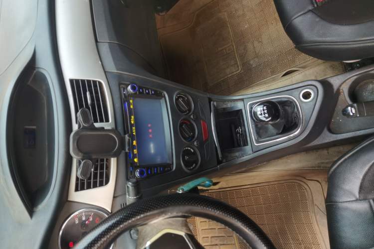 Used Dongfeng Aeolus S30 2013 1.6L Manual Entry-Level Model