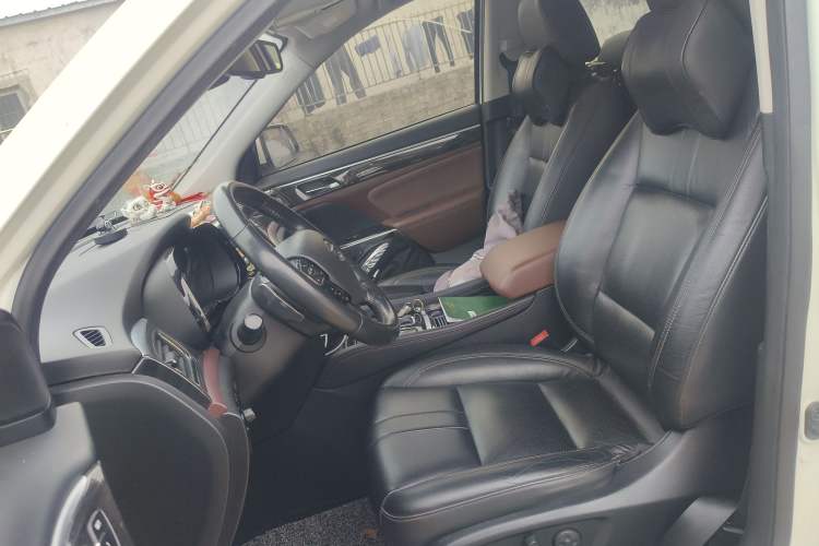 Used GAC Trumpchi GS8 2017 320T Two-Wheel Drive Luxury Smart Connectivity Version (7 Seats)
