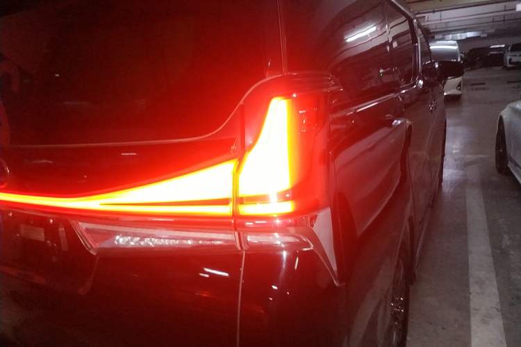 Used Lexus LM 2020 300h Four-Seat Grand Edition