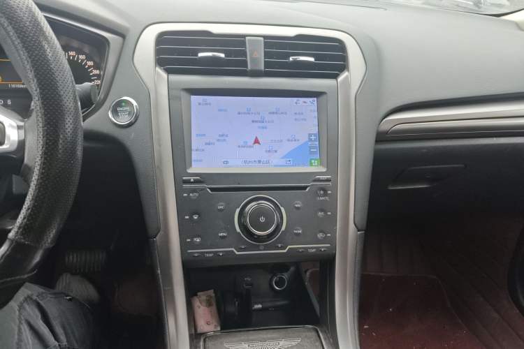 Used Ford Mondeo 2017 EcoBoost 180 Stylish Model Audio And AC Panel