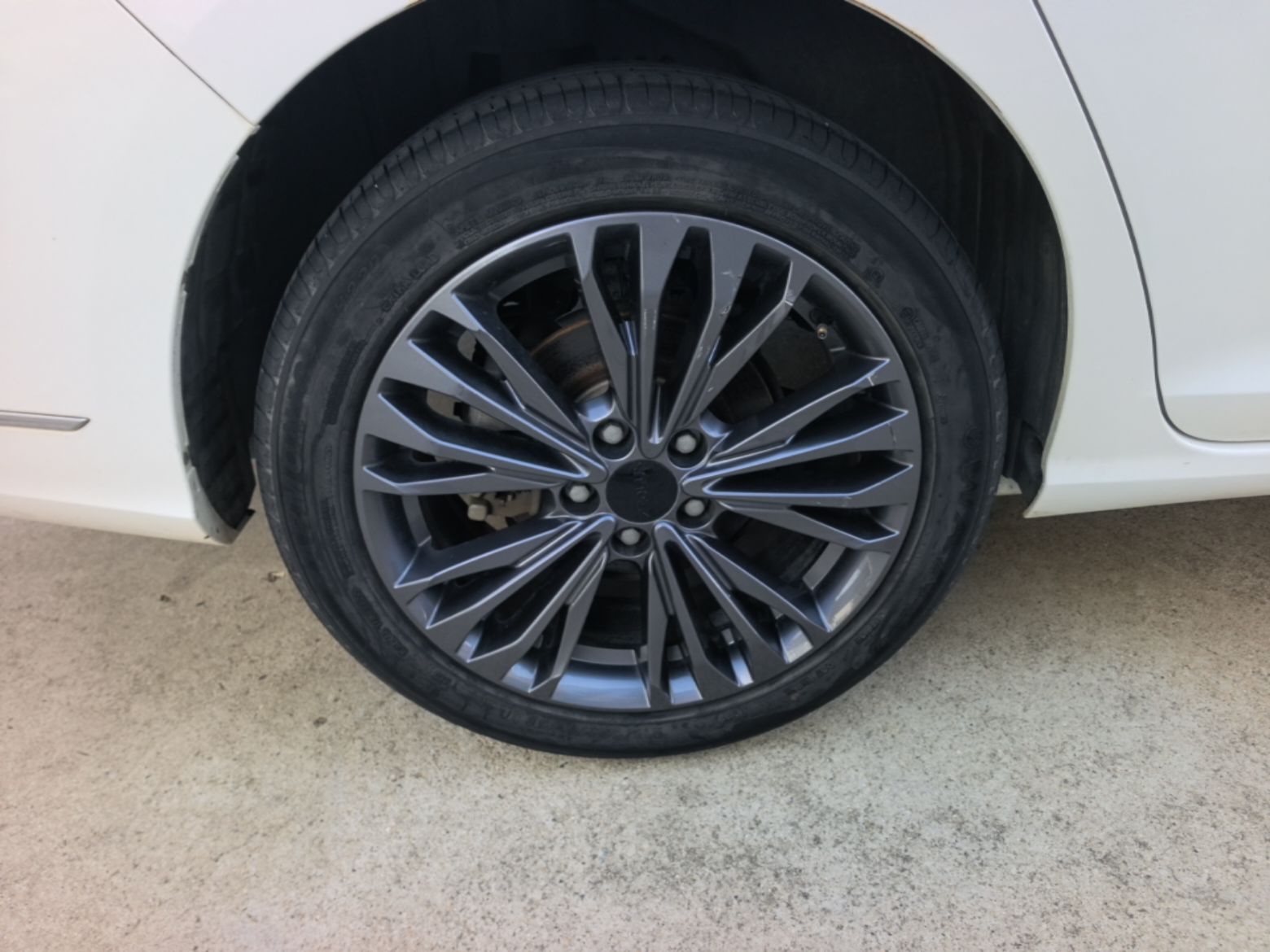 Dongfeng Aeolus Yixuan MAX 2021 1.5T Super-Powered Dad Edition — снимка 11