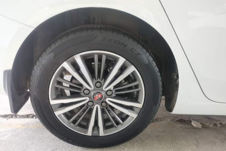 Used Roewe i5 2019 1.5L Automatic 4G Connected Langhao Edition Right Rear Wheel Hub