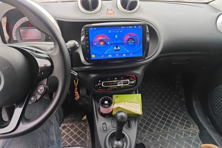 Used smart forfour 2016 1.0L 52 kW Dynamic Edition