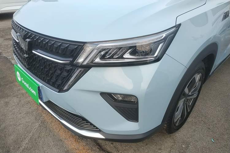 Used Wuling Asta 2022 2.0L DHT Electric-Speed Version