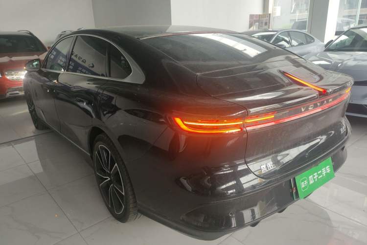 Used VOYAH PASSION 2024 PHEV Four-Wheel Drive Ultra-Long Range Flagship Model
