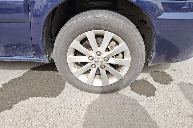 Used Buick GL8 2013 2.4L Classic Edition
