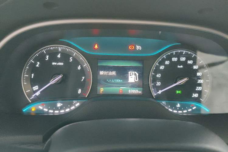 Used Buick GT 2018 18T Automatic Elite Model Instrument Cluster