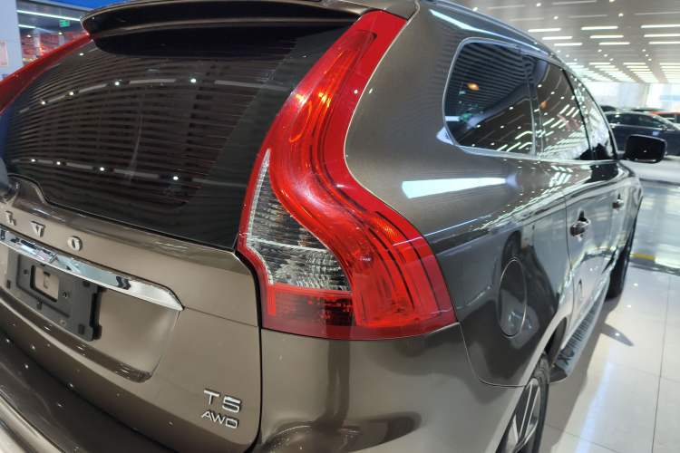 Used Volvo XC60 2017 T5 AWD Smart Upgrade Edition